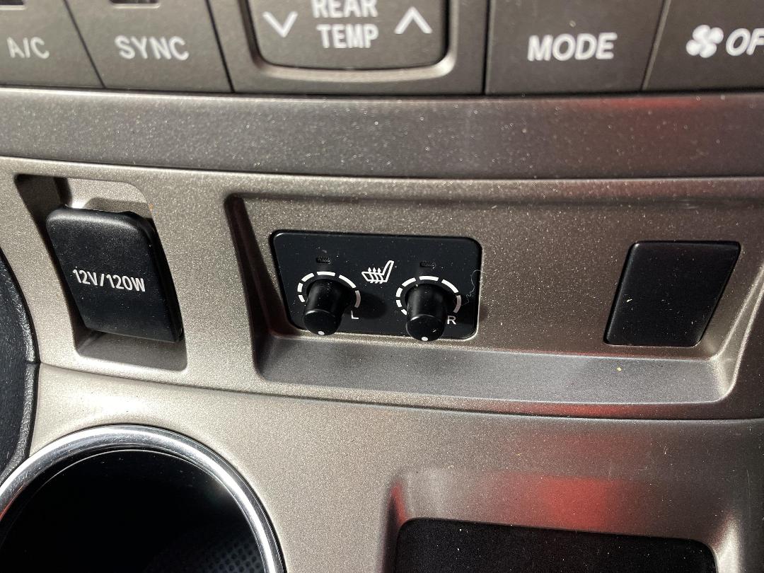 Photo '31' of Toyota Highlander Photo '31' of Toyota Highlander