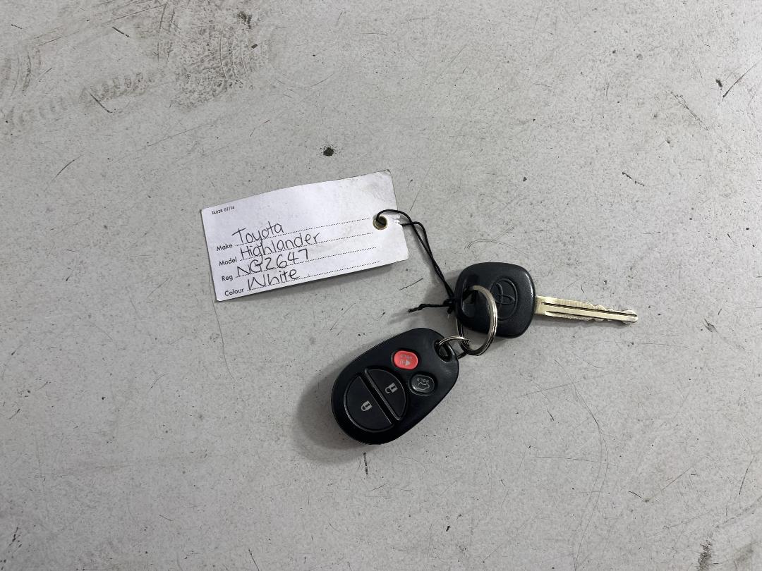 Photo '22' of Toyota Highlander Photo '22' of Toyota Highlander