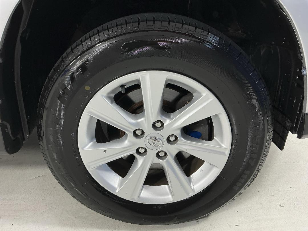 Photo '9' of Toyota Highlander Photo '9' of Toyota Highlander