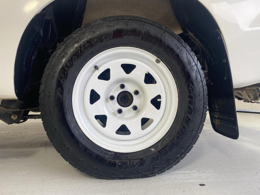 Photo '11' of Toyota Hilux