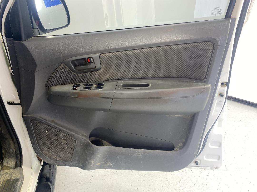 Photo '15' of Toyota Hilux