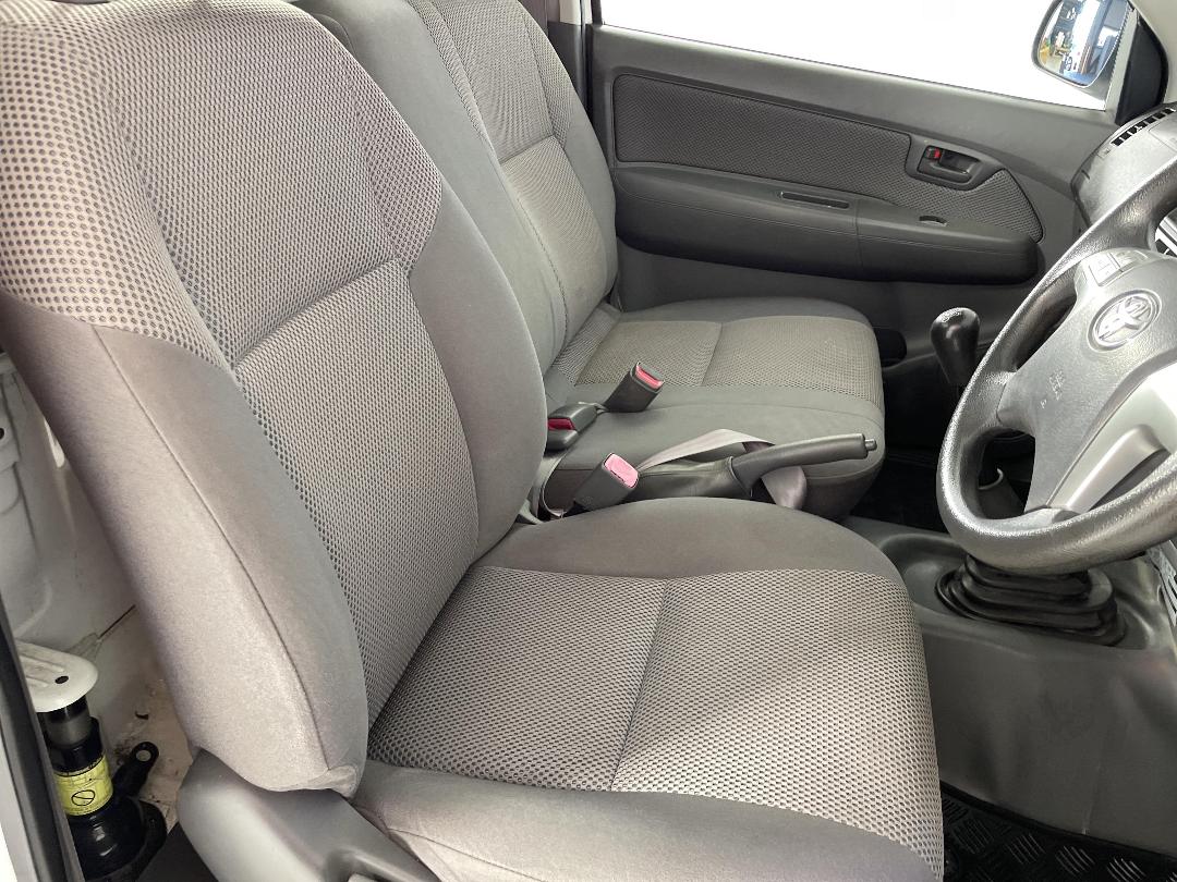 Photo '16' of Toyota Hilux Photo '16' of Toyota Hilux