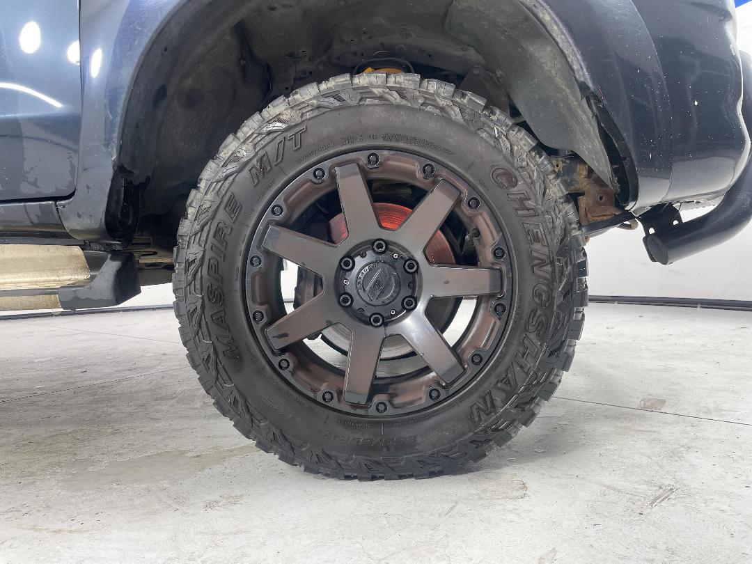 Photo '2' of Toyota Hilux SR5 TD DC Photo '2' of Toyota Hilux SR5 TD DC