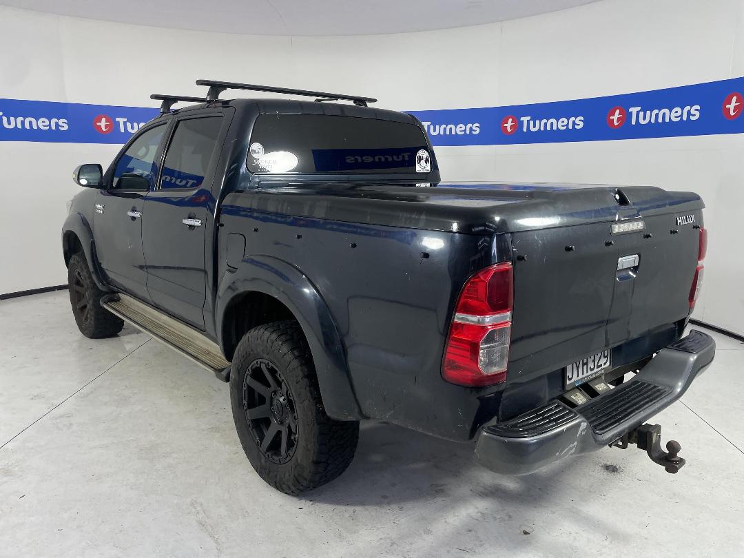 Photo '10' of Toyota Hilux SR5 TD DC Photo '10' of Toyota Hilux SR5 TD DC