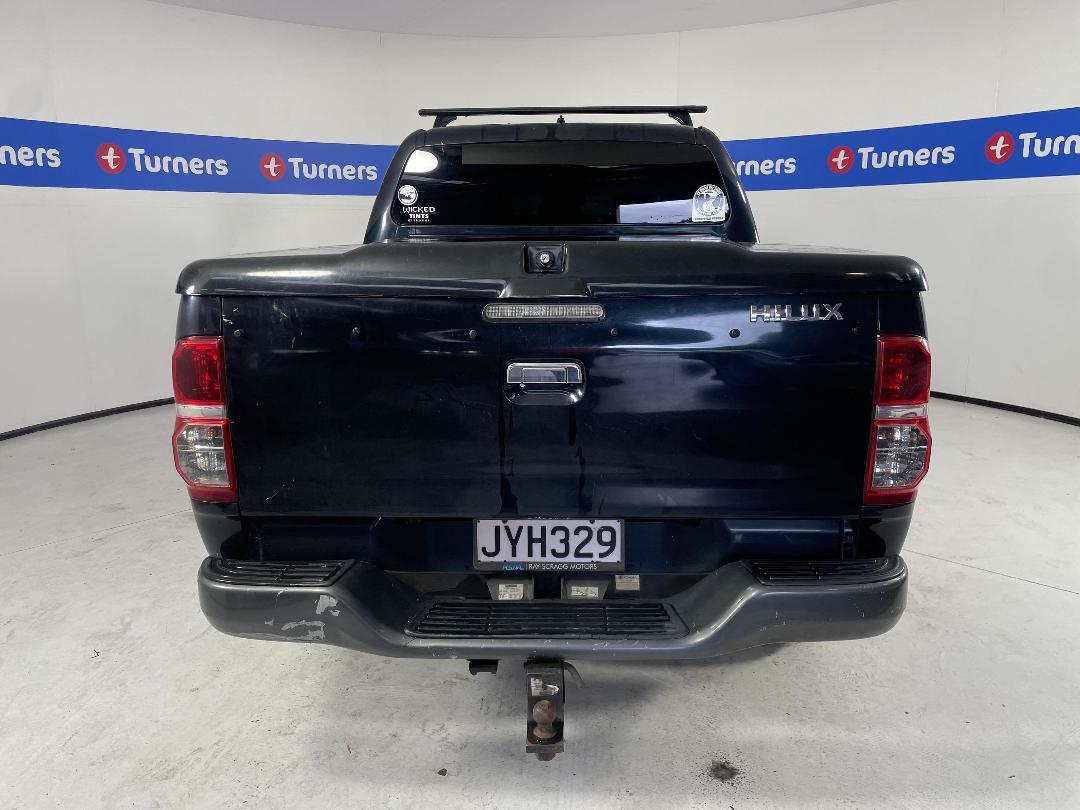 Photo '9' of Toyota Hilux SR5 TD DC Photo '9' of Toyota Hilux SR5 TD DC