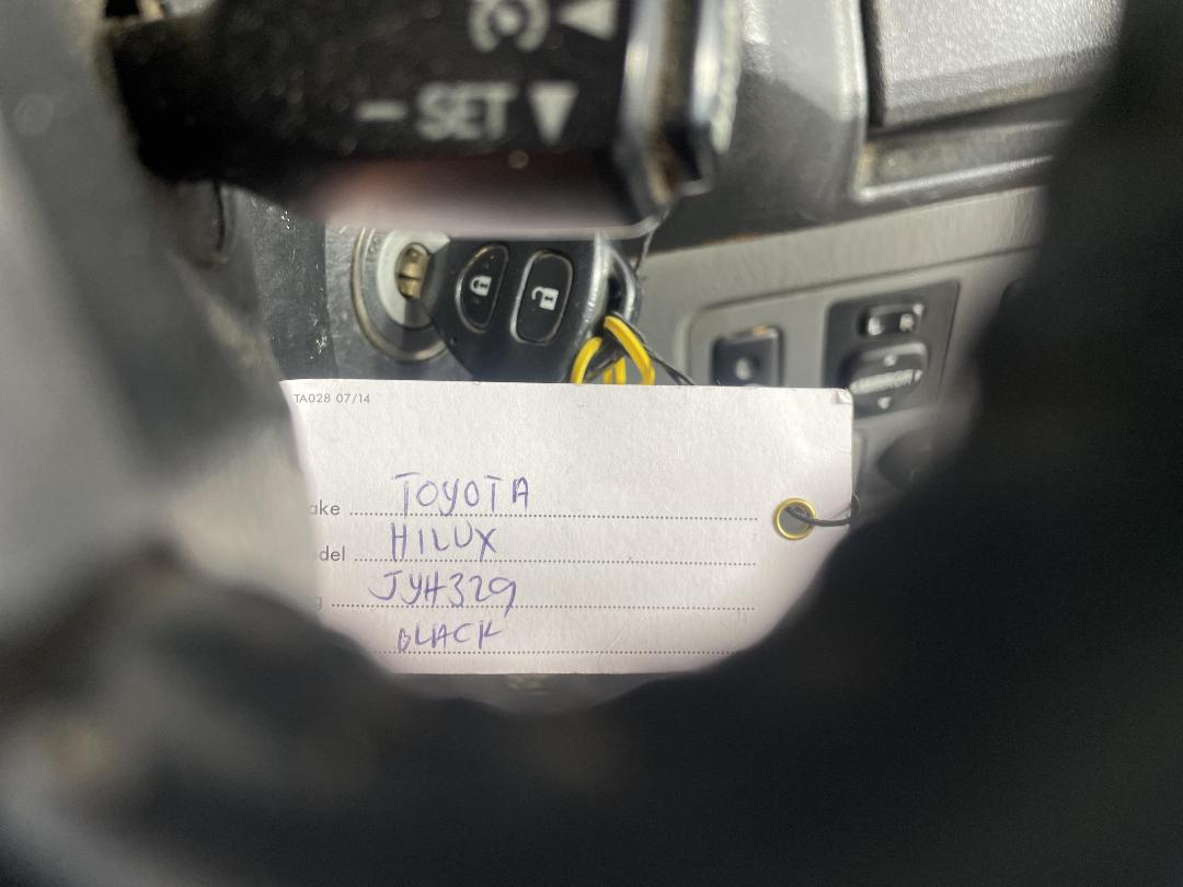 Photo '15' of Toyota Hilux SR5 TD DC Photo '15' of Toyota Hilux SR5 TD DC