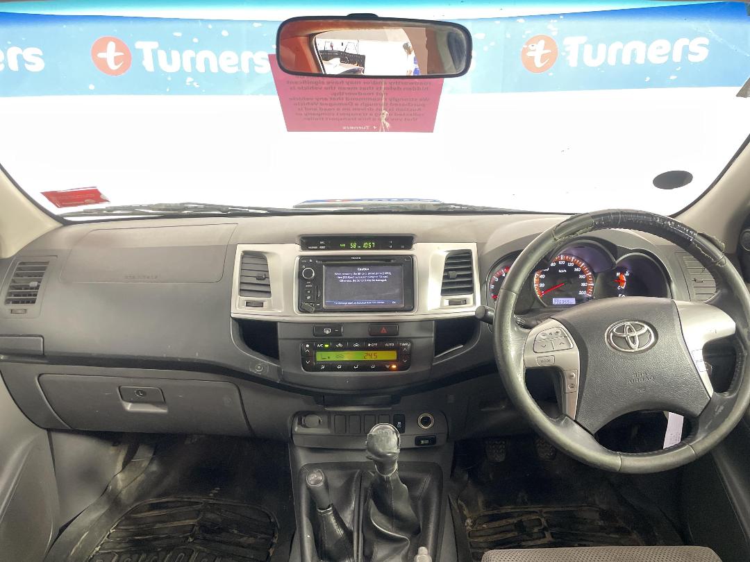 Photo '19' of Toyota Hilux SR5 TD DC Photo '19' of Toyota Hilux SR5 TD DC