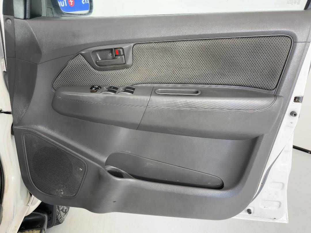 Photo '15' of Toyota Hilux