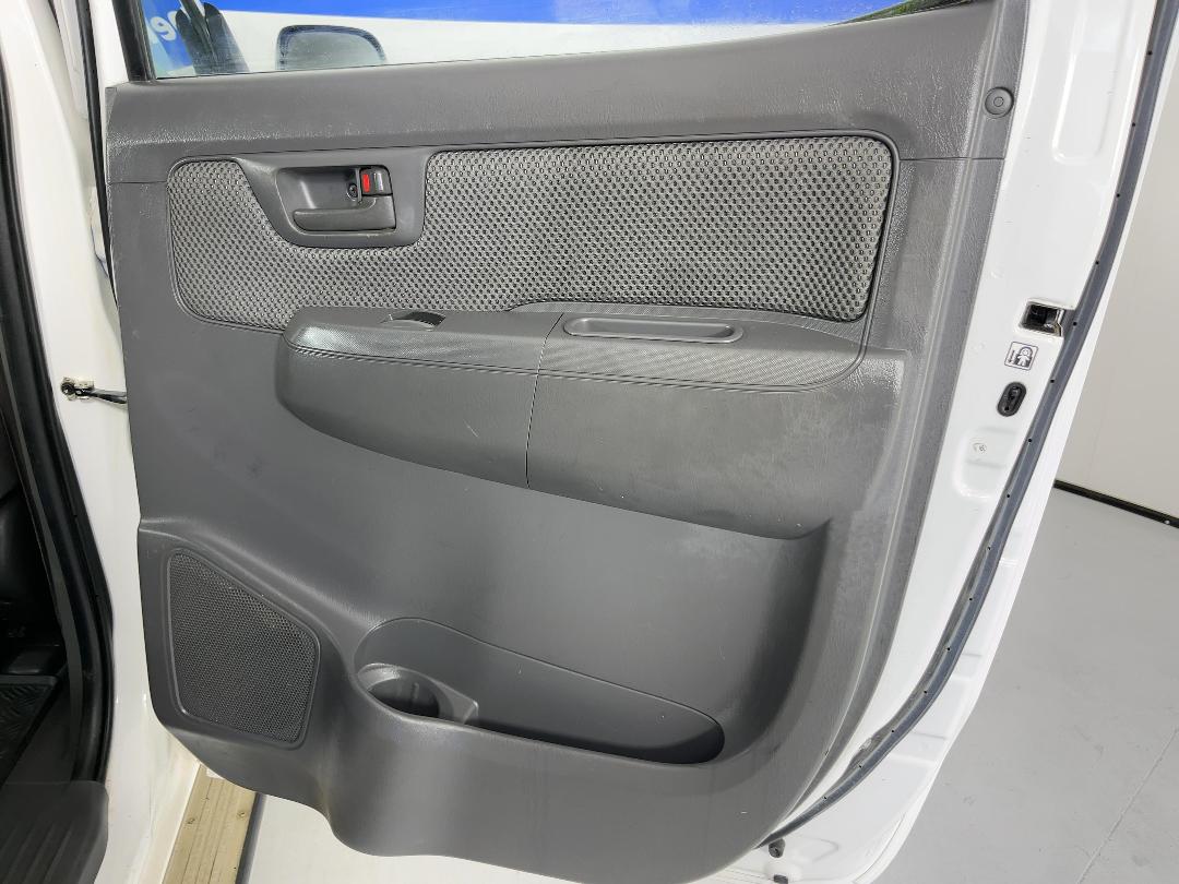 Photo '19' of Toyota Hilux