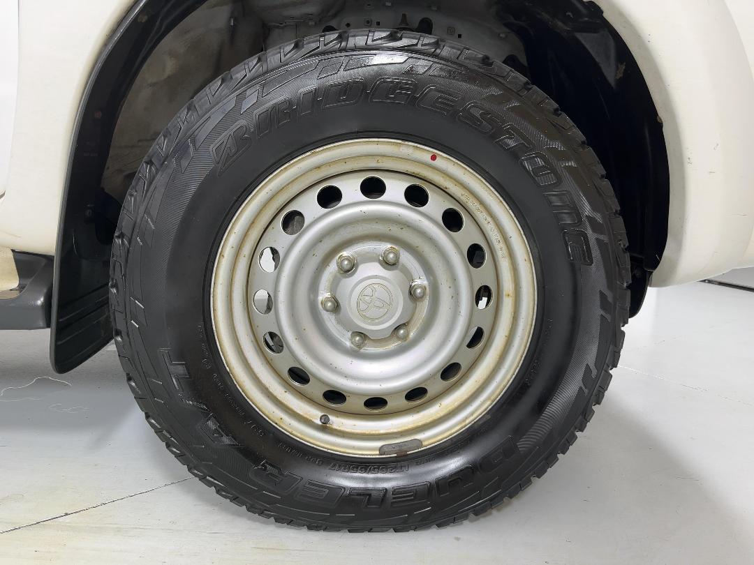 Photo '9' of Toyota Hilux