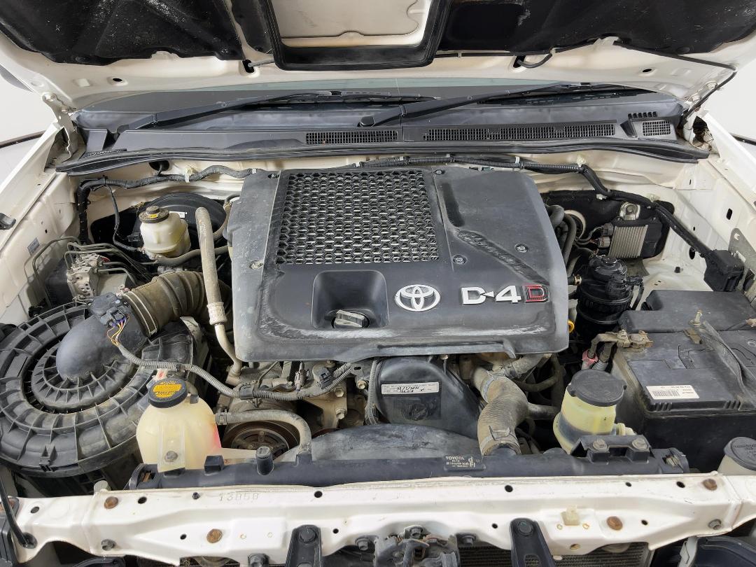 Photo '13' of Toyota Hilux