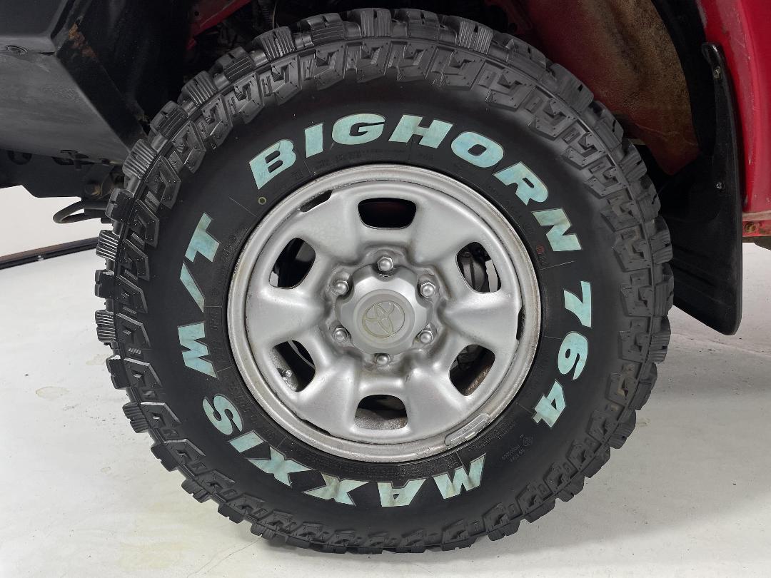 Photo '10' of Toyota Hilux