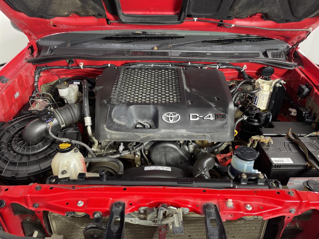 Photo '13' of Toyota Hilux