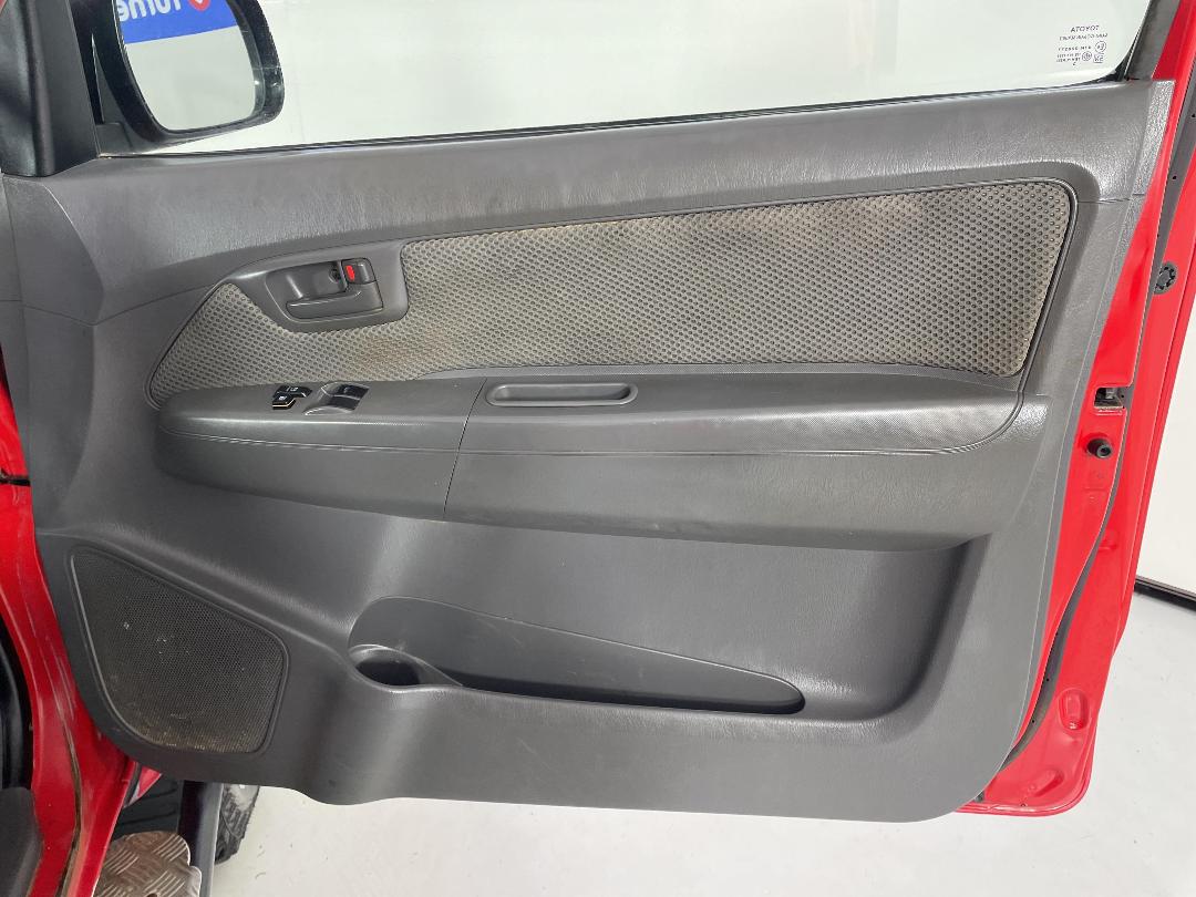 Photo '15' of Toyota Hilux