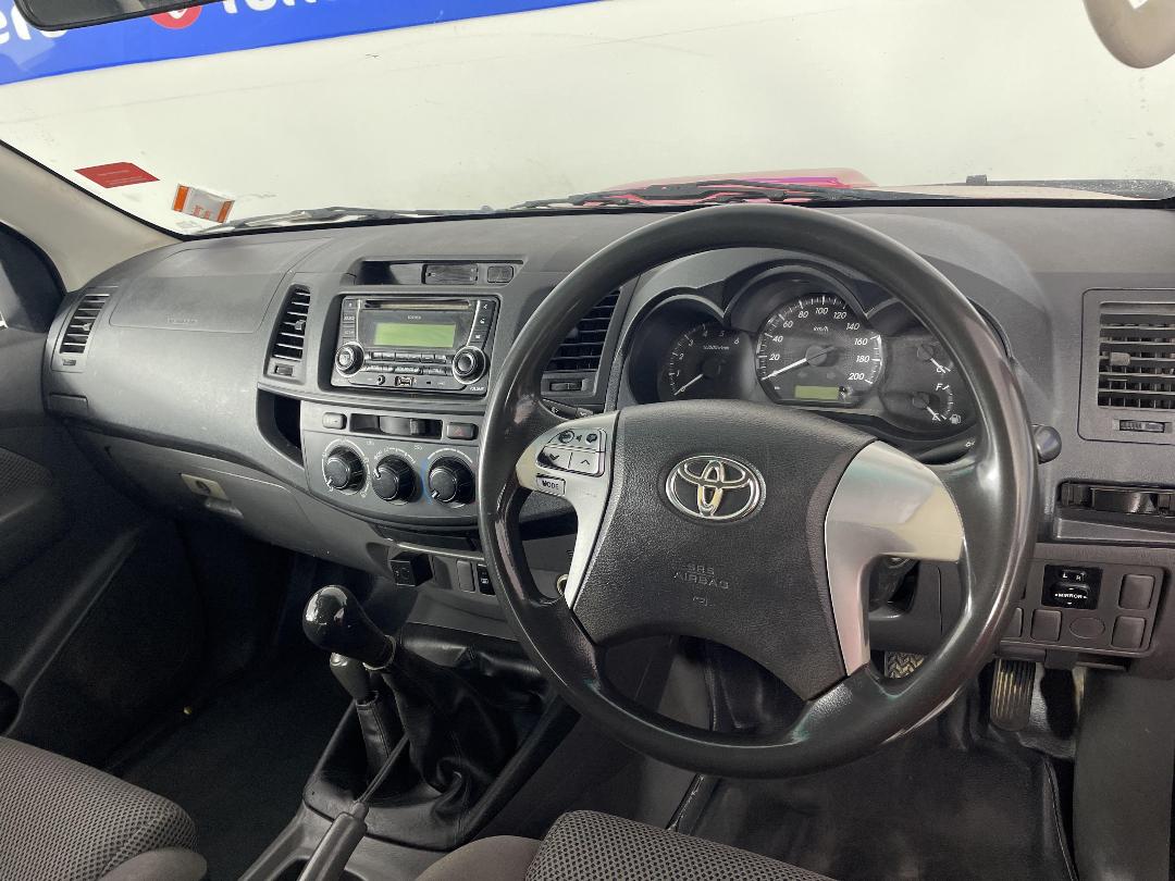 Photo '17' of Toyota Hilux