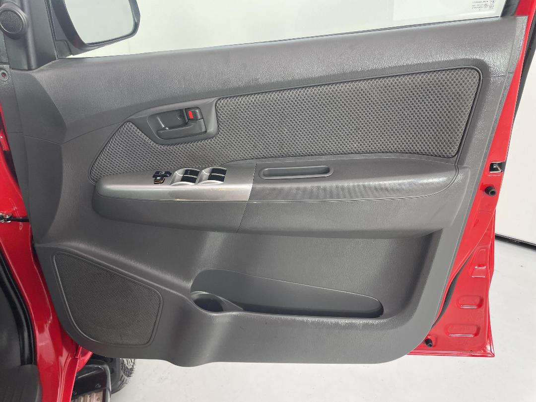 Photo '15' of Toyota Hilux