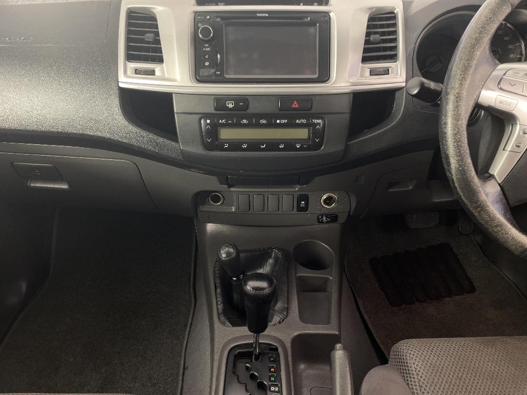 Photo '18' of Toyota Hilux