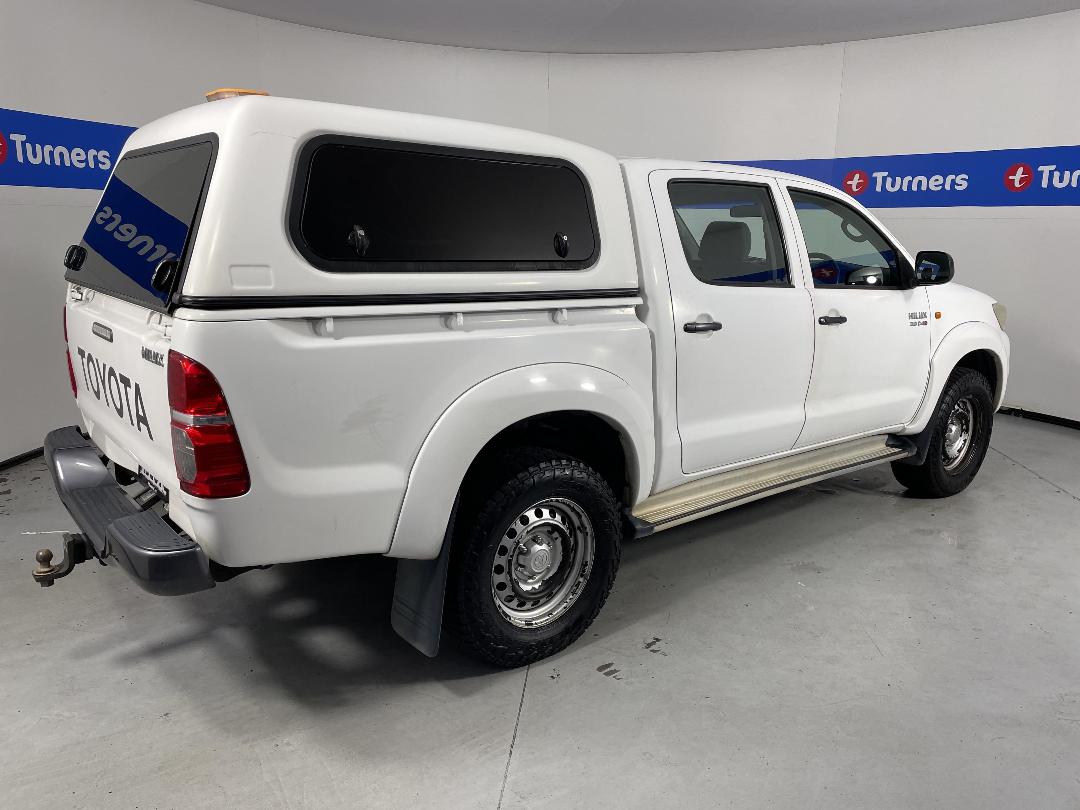 Photo '7' of Toyota Hilux Photo '7' of Toyota Hilux