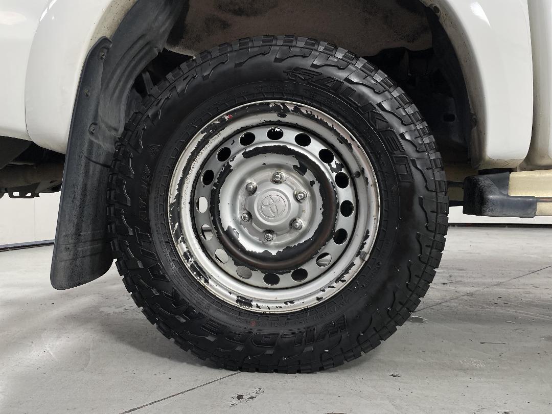 Photo '12' of Toyota Hilux Photo '12' of Toyota Hilux