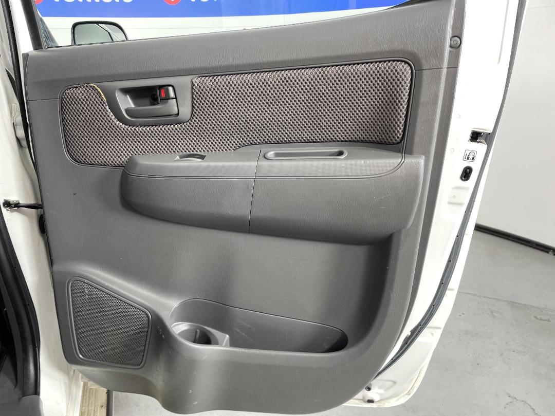 Photo '19' of Toyota Hilux Photo '19' of Toyota Hilux