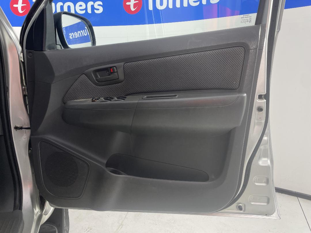 Photo '15' of Toyota Hilux Photo '15' of Toyota Hilux