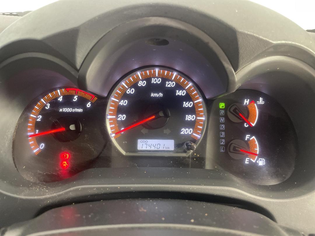 Photo '21' of Toyota Hilux Photo '21' of Toyota Hilux