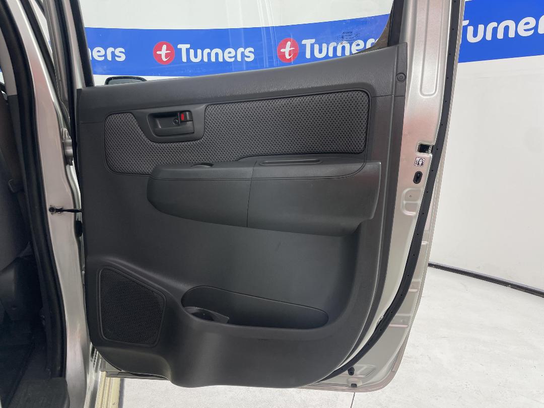 Photo '19' of Toyota Hilux Photo '19' of Toyota Hilux