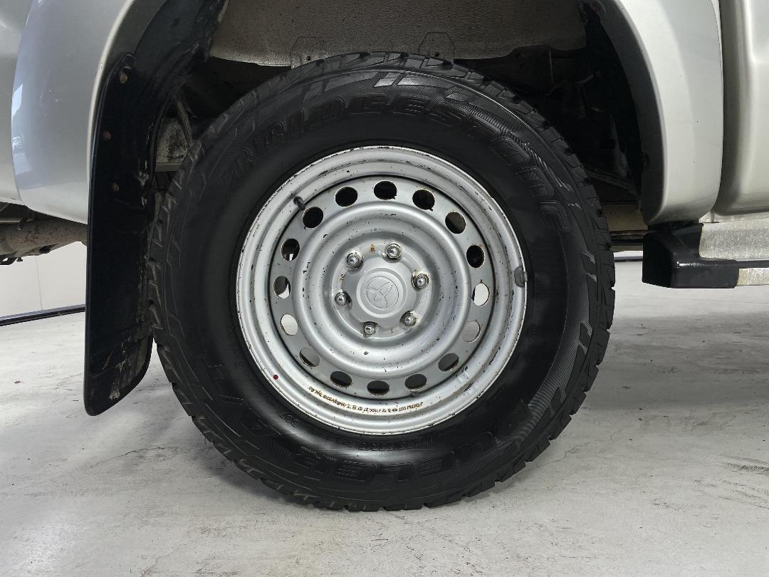 Photo '12' of Toyota Hilux Photo '12' of Toyota Hilux