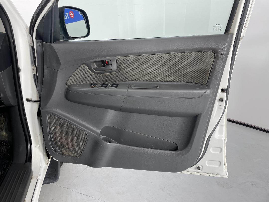 Photo '15' of Toyota Hilux Photo '15' of Toyota Hilux