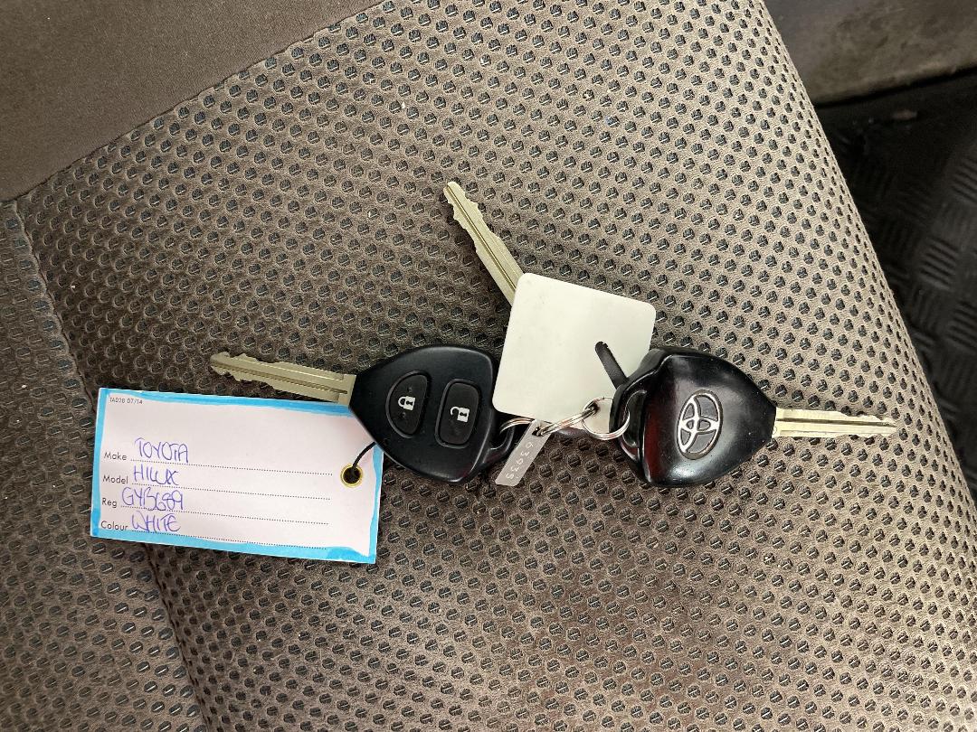 Photo '22' of Toyota Hilux Photo '22' of Toyota Hilux