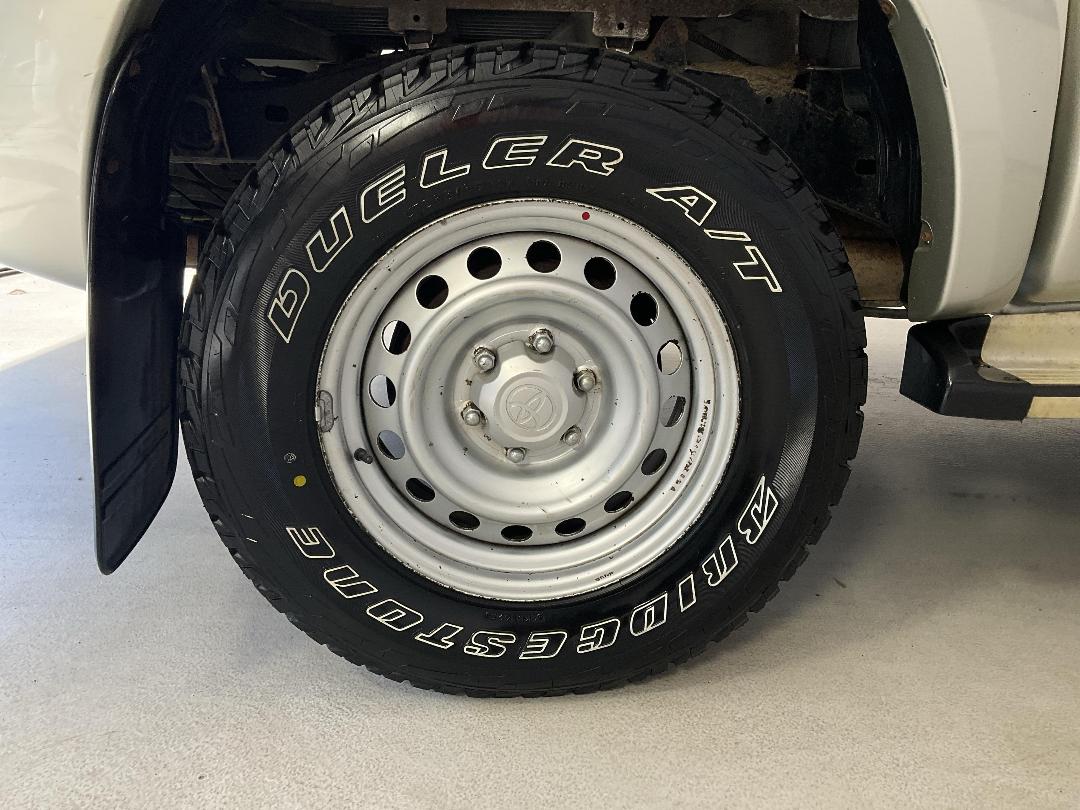 Photo '12' of Toyota Hilux Photo '12' of Toyota Hilux