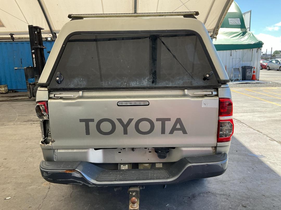 Photo '15' of Toyota Hilux TD DC Photo '15' of Toyota Hilux TD DC