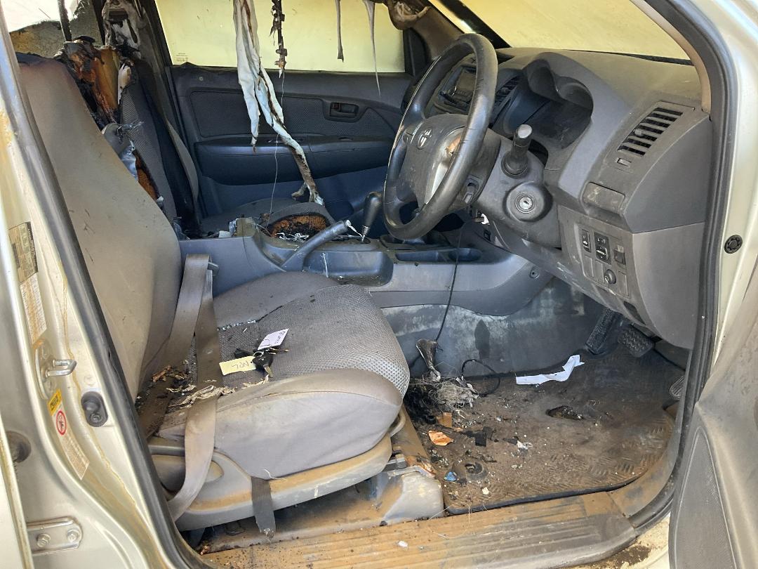 Photo '24' of Toyota Hilux TD DC Photo '24' of Toyota Hilux TD DC