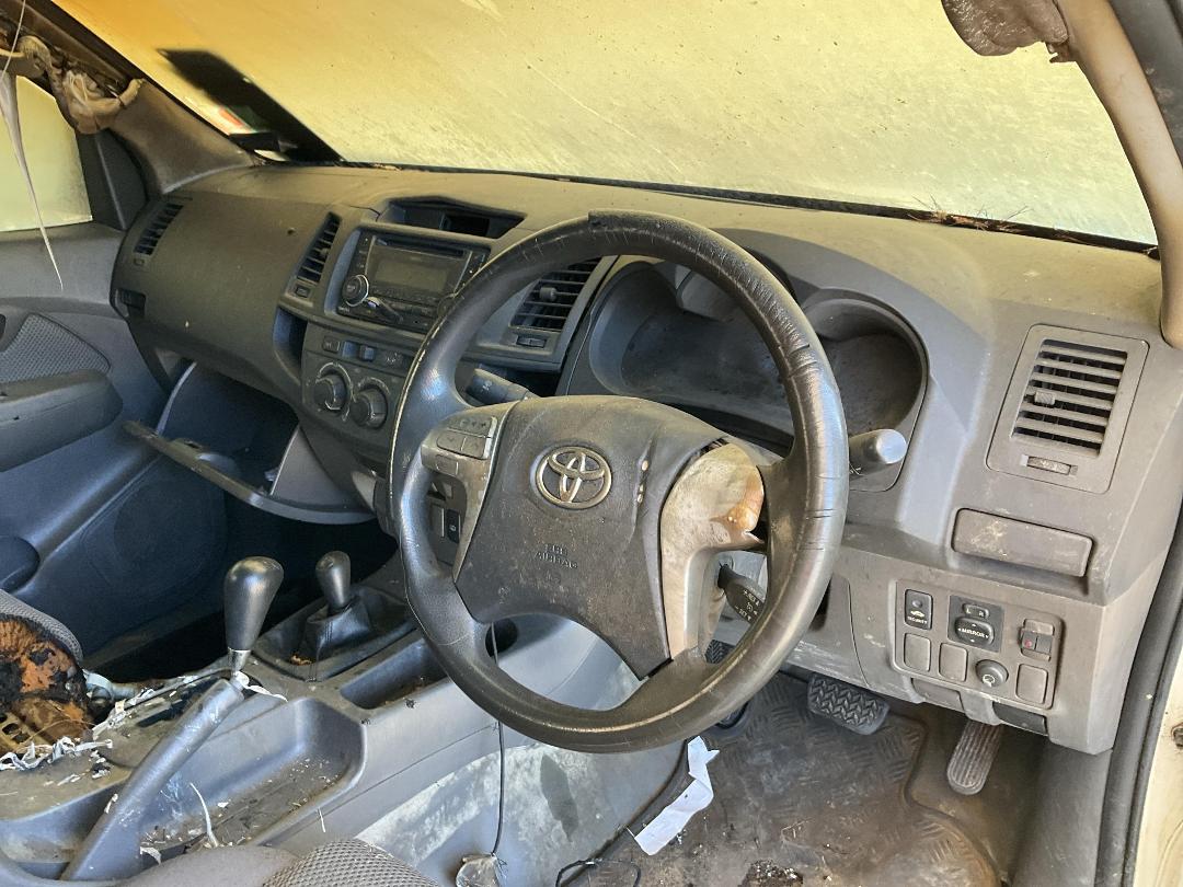 Photo '26' of Toyota Hilux TD DC Photo '26' of Toyota Hilux TD DC