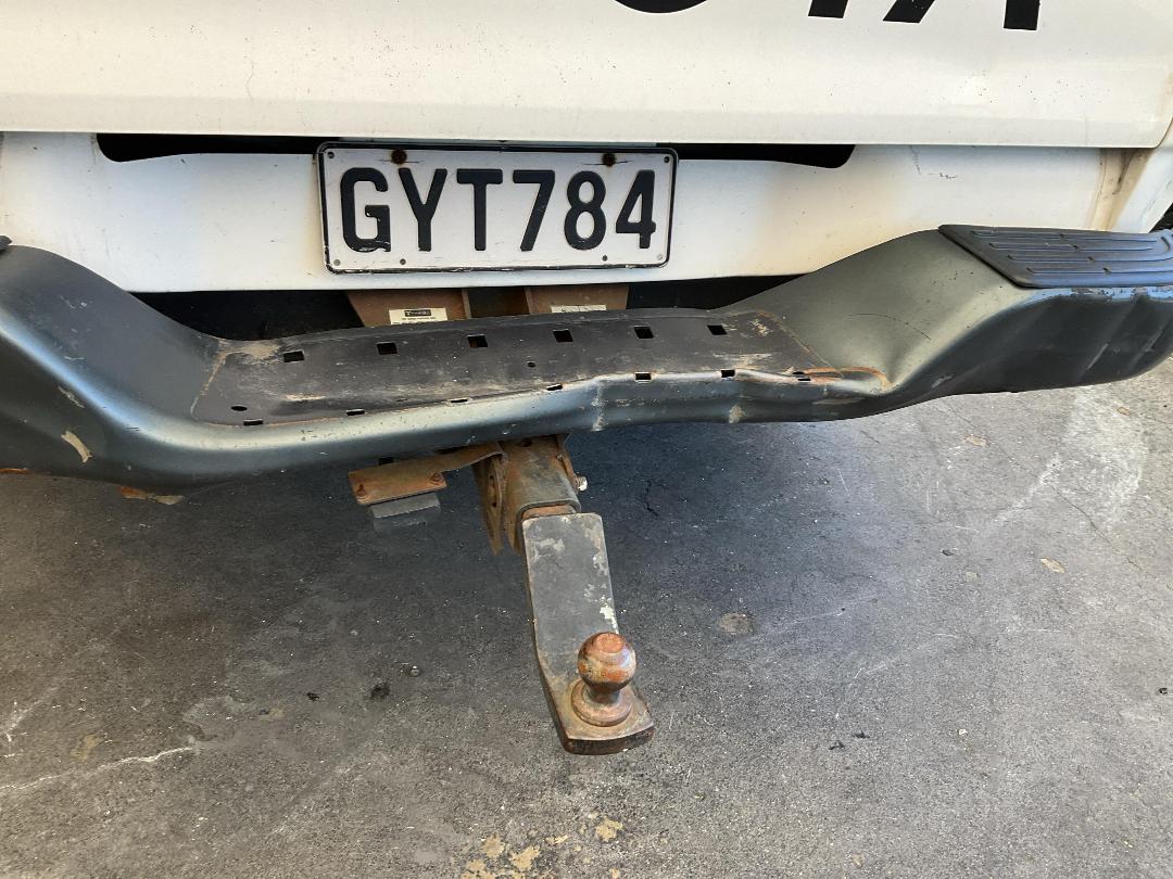 Photo '35' of Toyota Hilux TD DC Photo '35' of Toyota Hilux TD DC