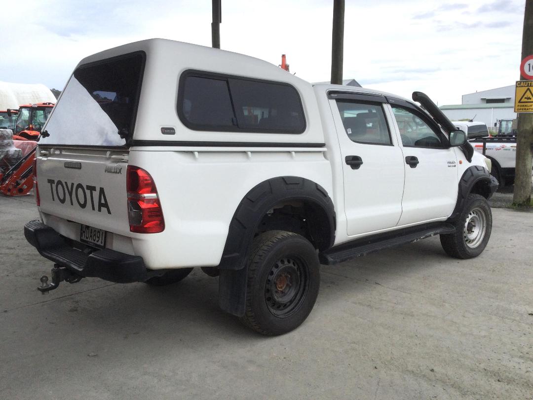 Photo '17' of Toyota Hilux TD DC Photo '17' of Toyota Hilux TD DC