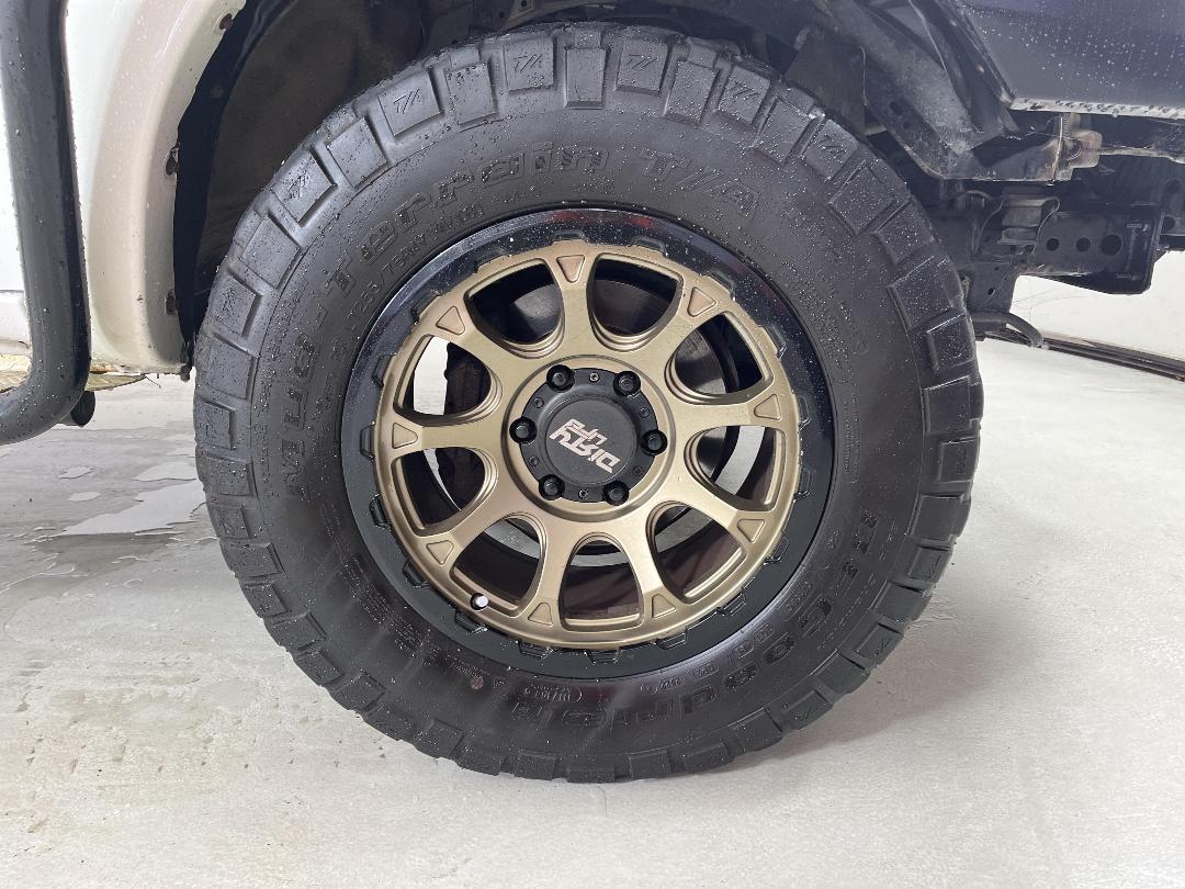 Photo '9' of Toyota Hilux