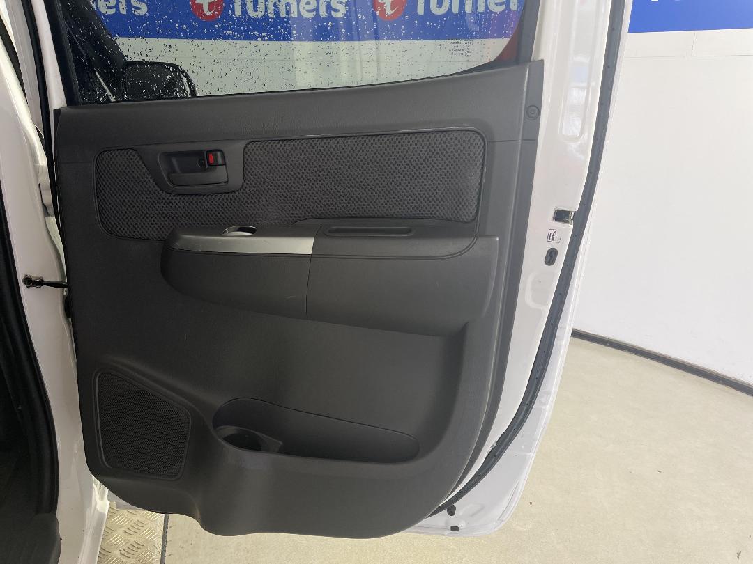 Photo '19' of Toyota Hilux