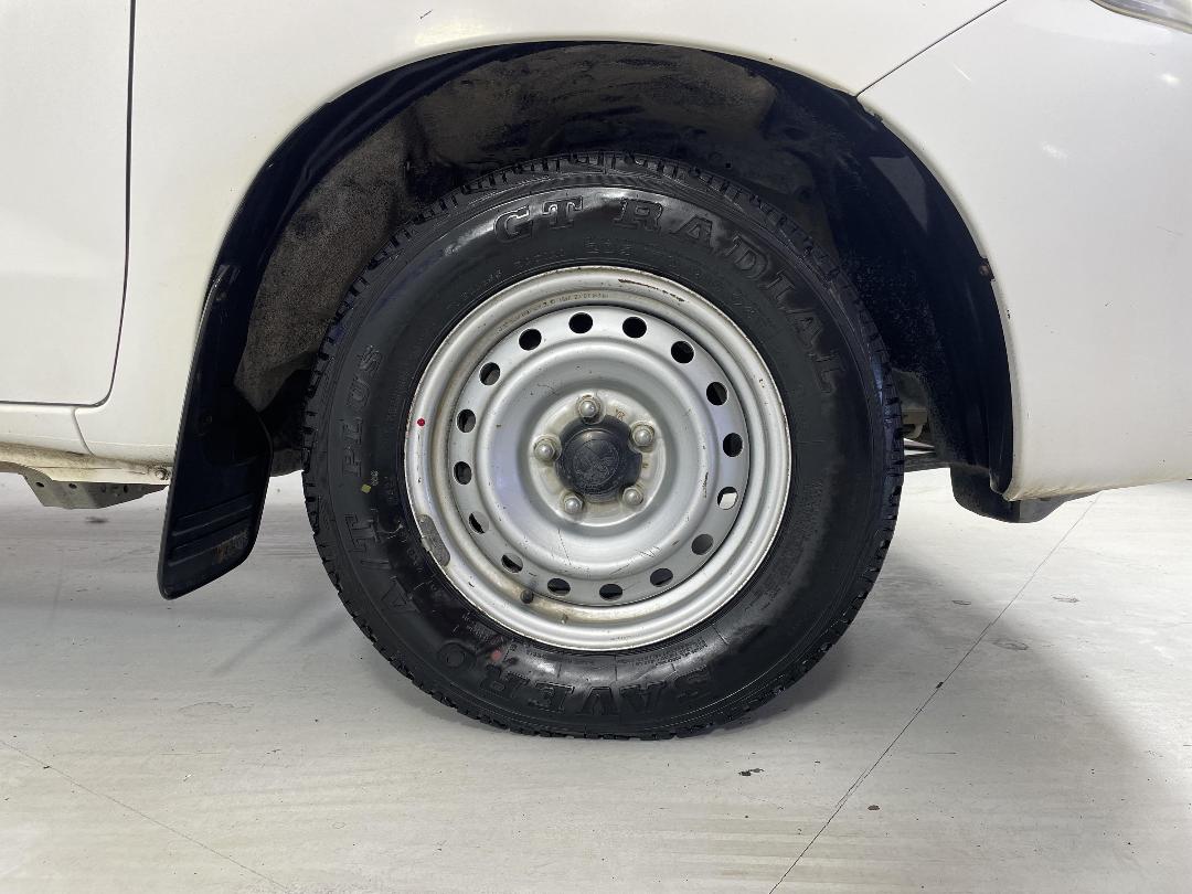 Photo '9' of Toyota Hilux