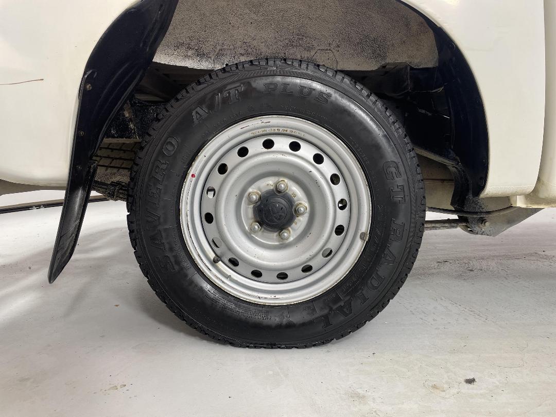 Photo '12' of Toyota Hilux