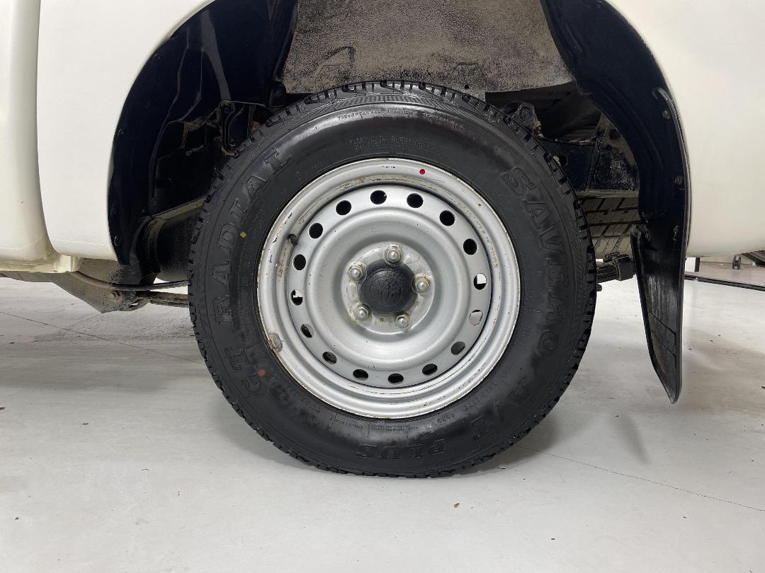 Photo '11' of Toyota Hilux