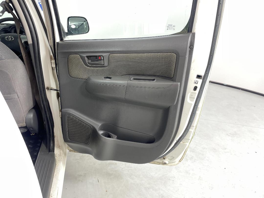 Photo '19' of Toyota Hilux