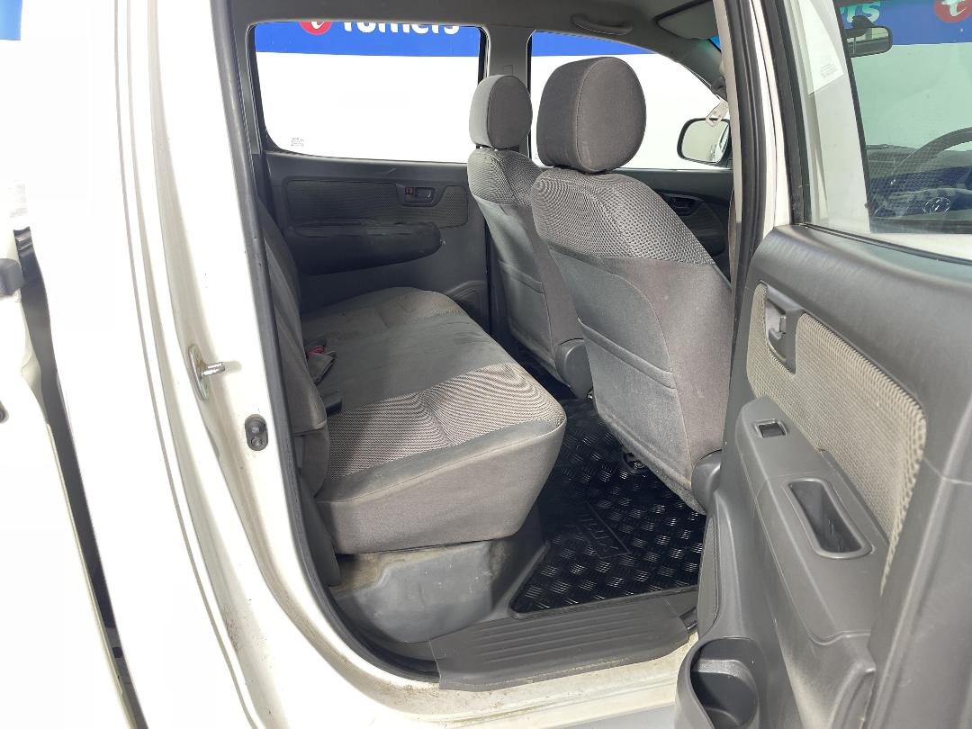 Photo '20' of Toyota Hilux