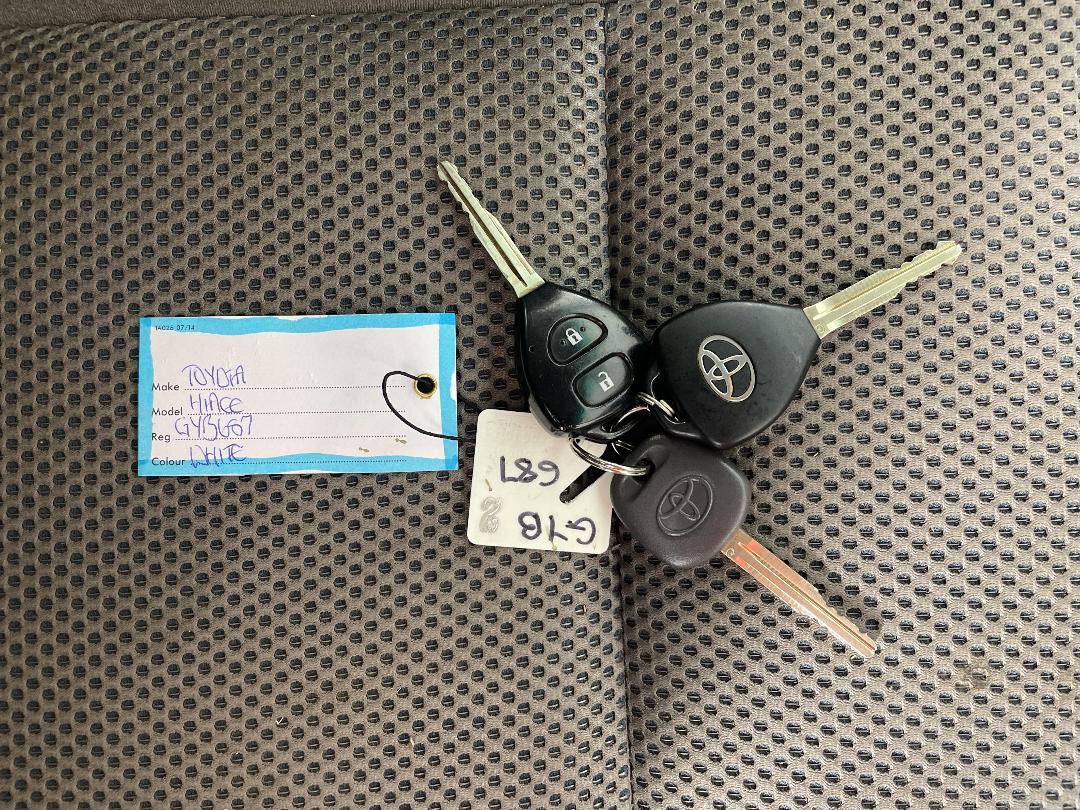 Photo '22' of Toyota Hilux