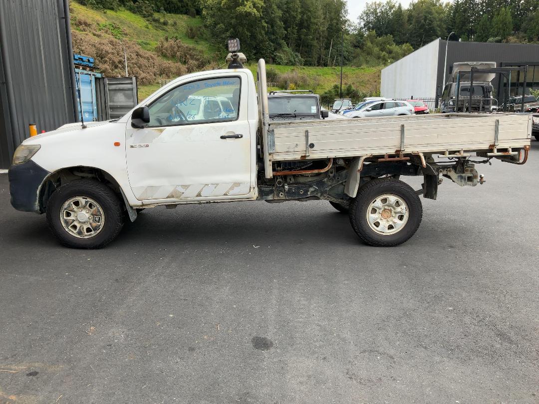 Photo '4' of Toyota Hilux TD SC/CC