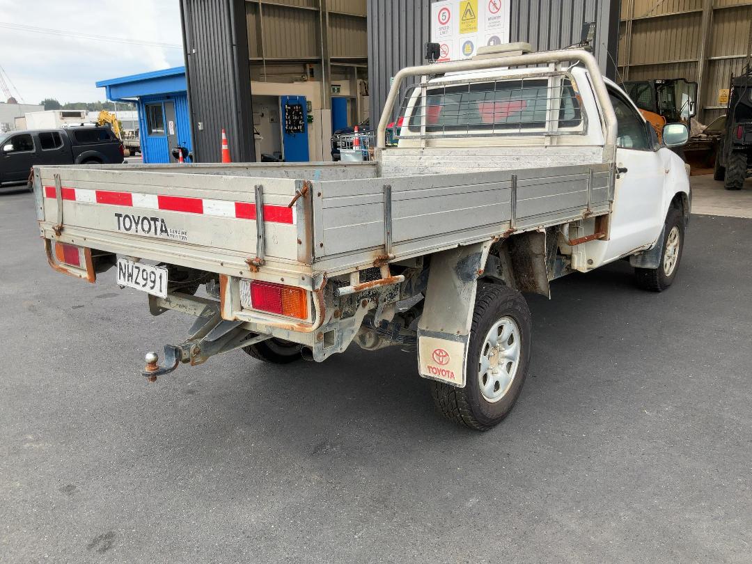 Photo '7' of Toyota Hilux TD SC/CC