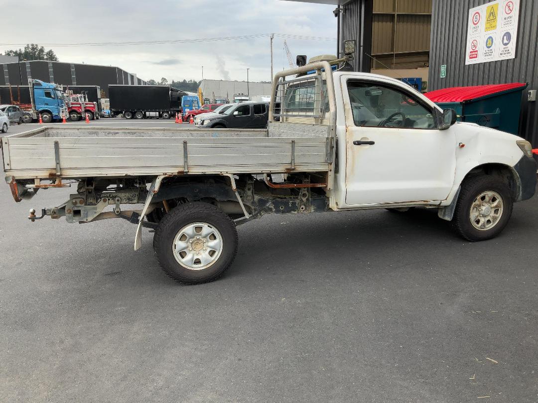 Photo '8' of Toyota Hilux TD SC/CC