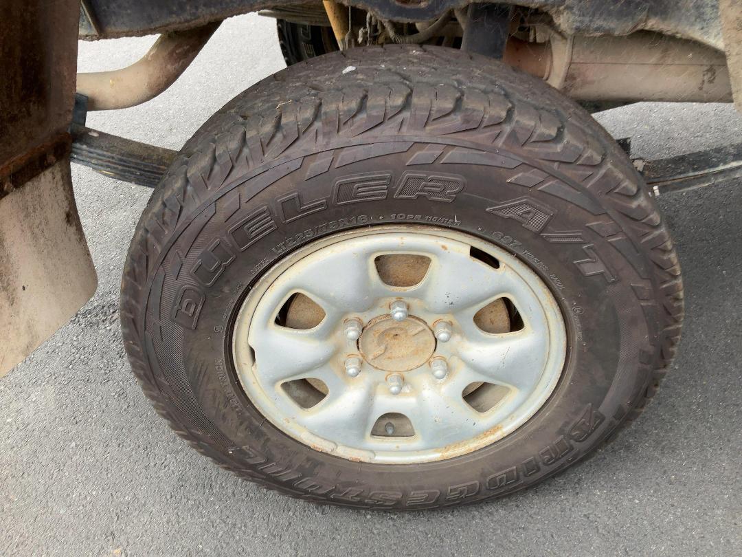 Photo '9' of Toyota Hilux TD SC/CC