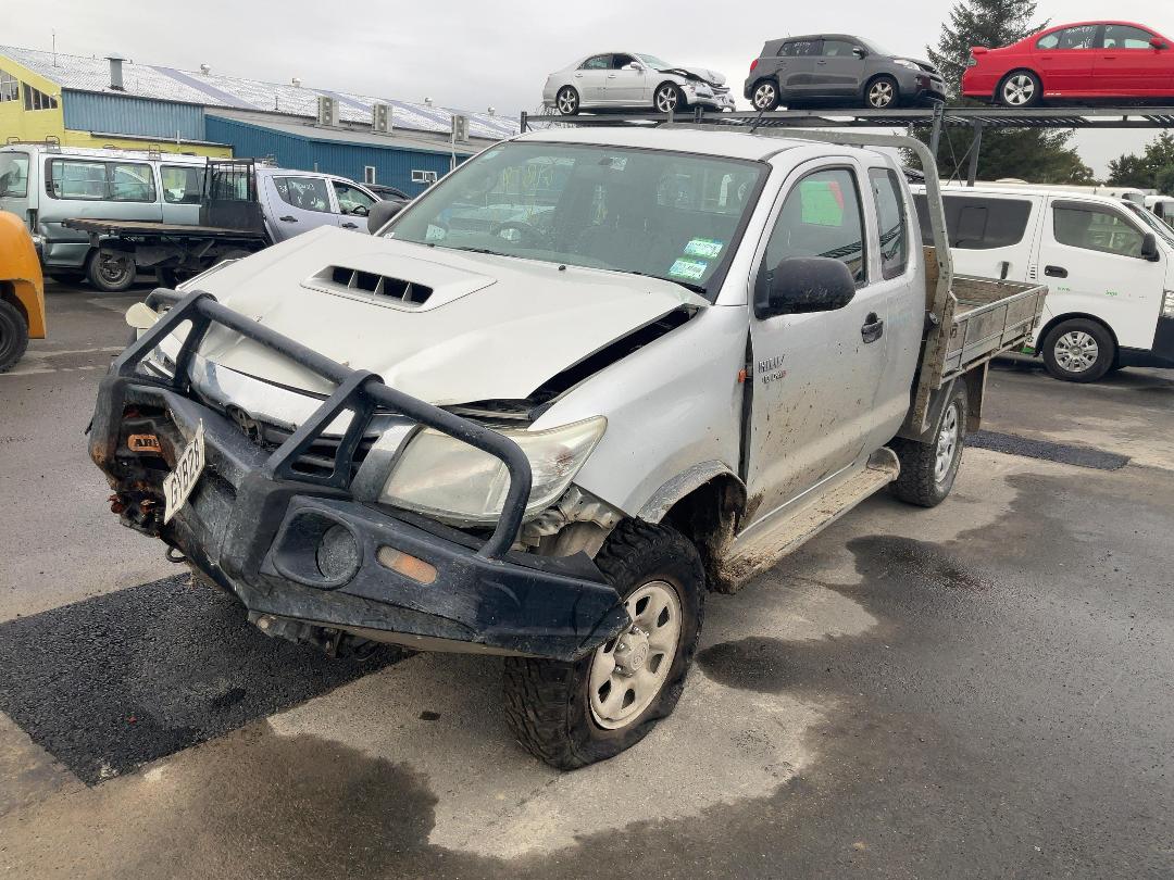 Photo '3' of Toyota Hilux TD EC/CC