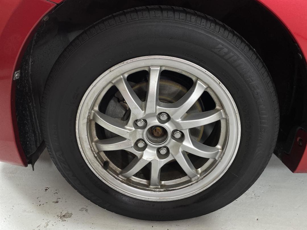 Photo '10' of Toyota Prius